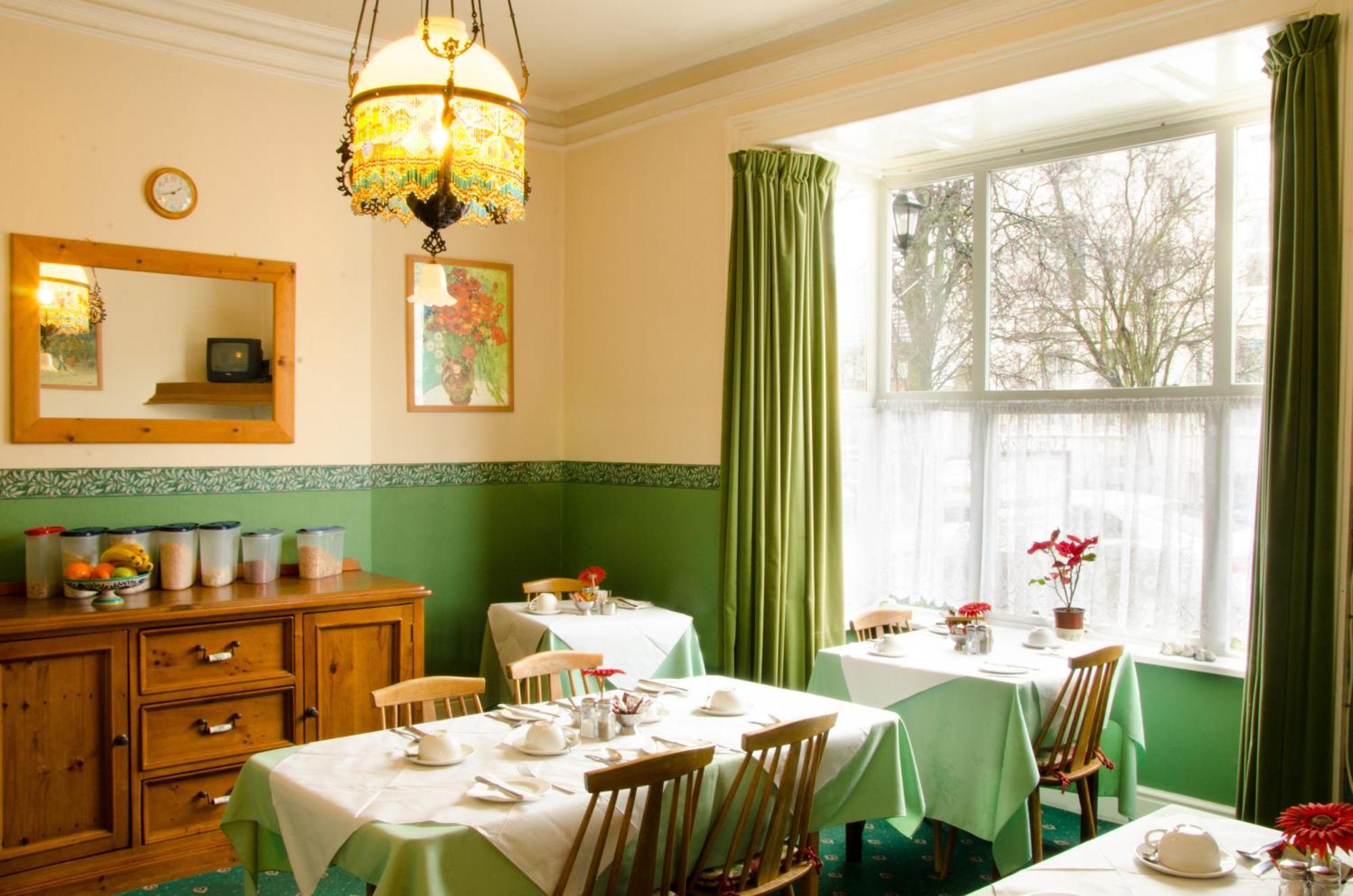 Hedley Villa Guest House 利明顿 外观 照片