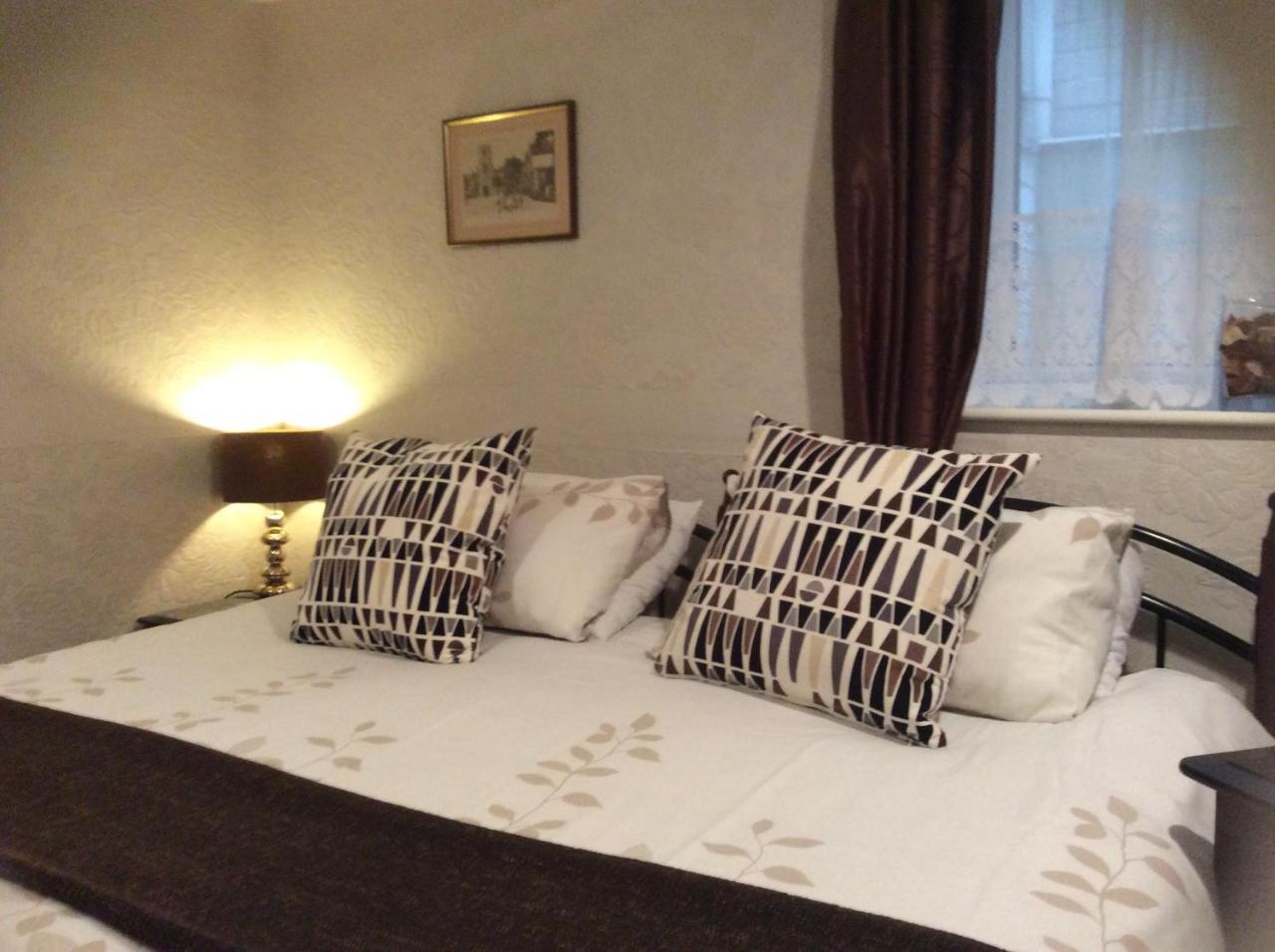 Hedley Villa Guest House 利明顿 外观 照片
