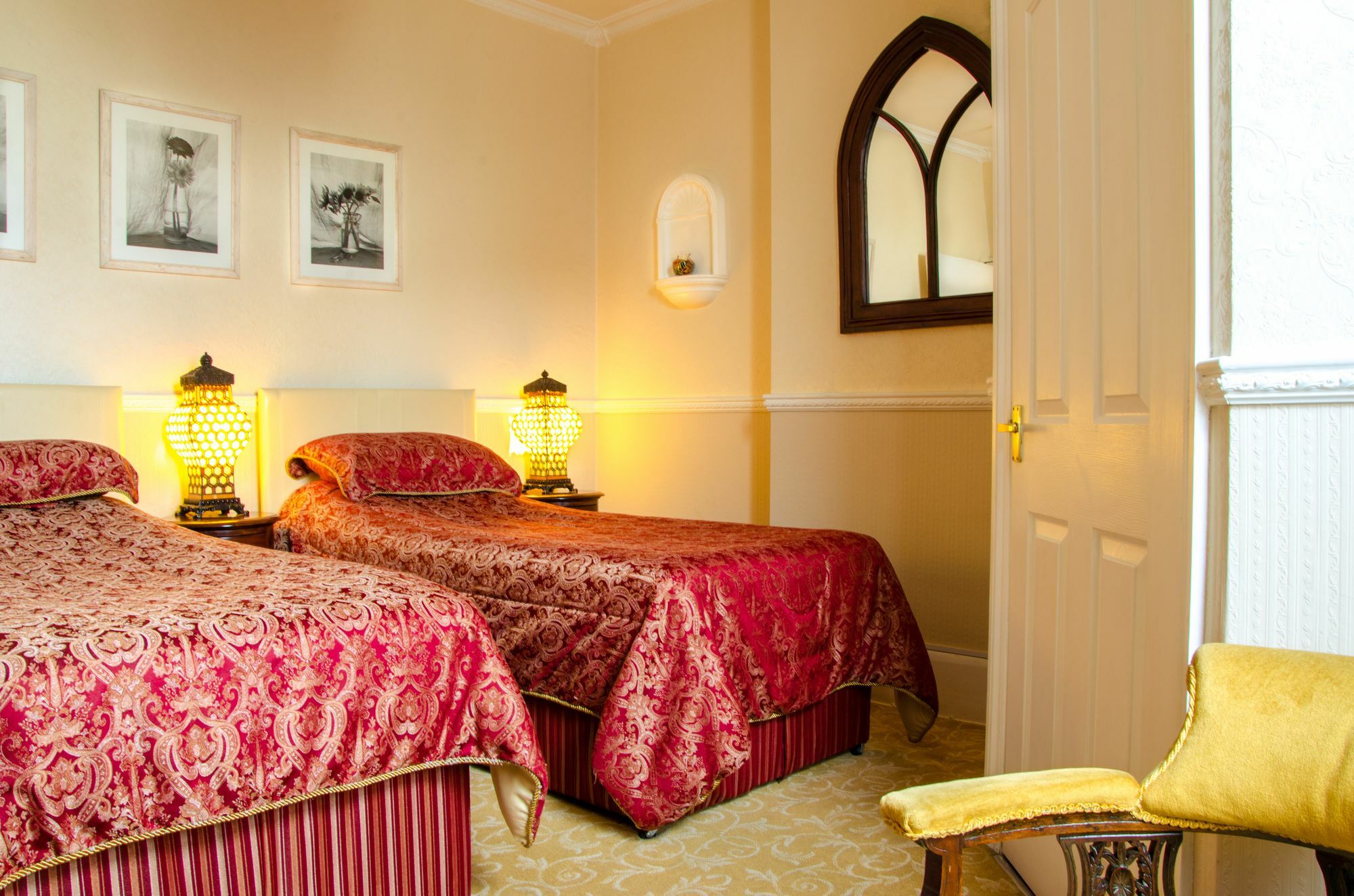 Hedley Villa Guest House 利明顿 外观 照片